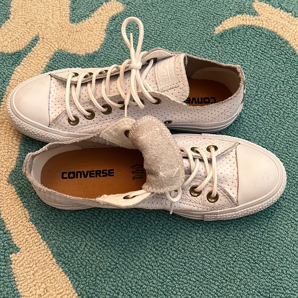 Converse leather🤍EU size 37.5, US 7🤍